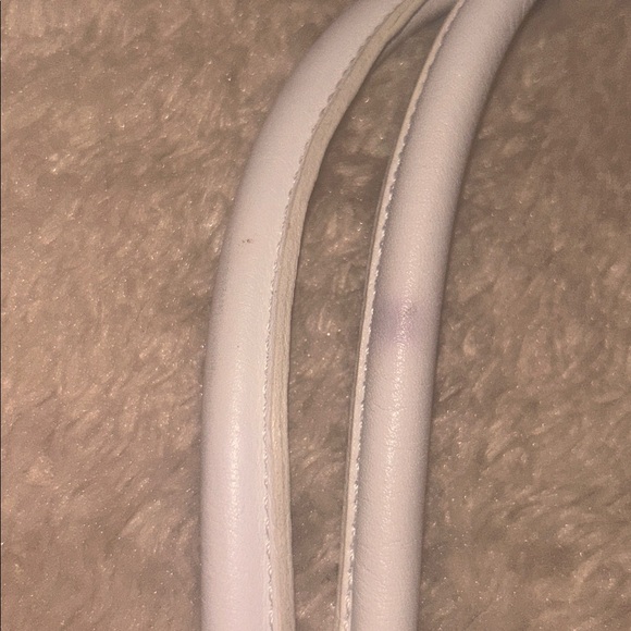 L. Credi White Leather Shoulder Bag - Picture 4 of 13